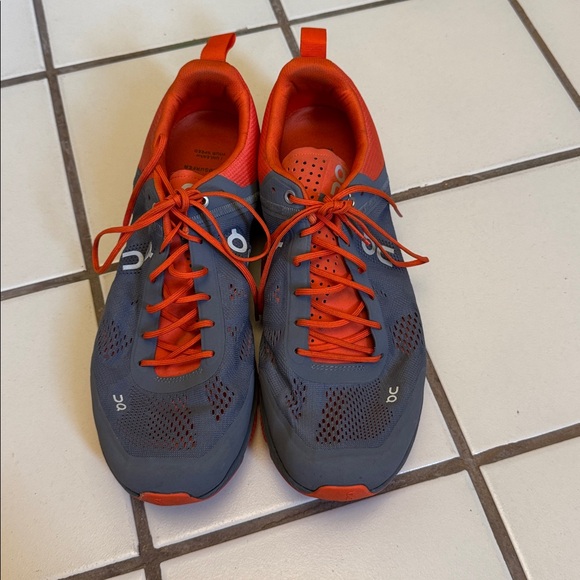 Men’s On Clouds Cloudsurfer Running Shoes Sneakers Orange Gray - Picture 2 of 9